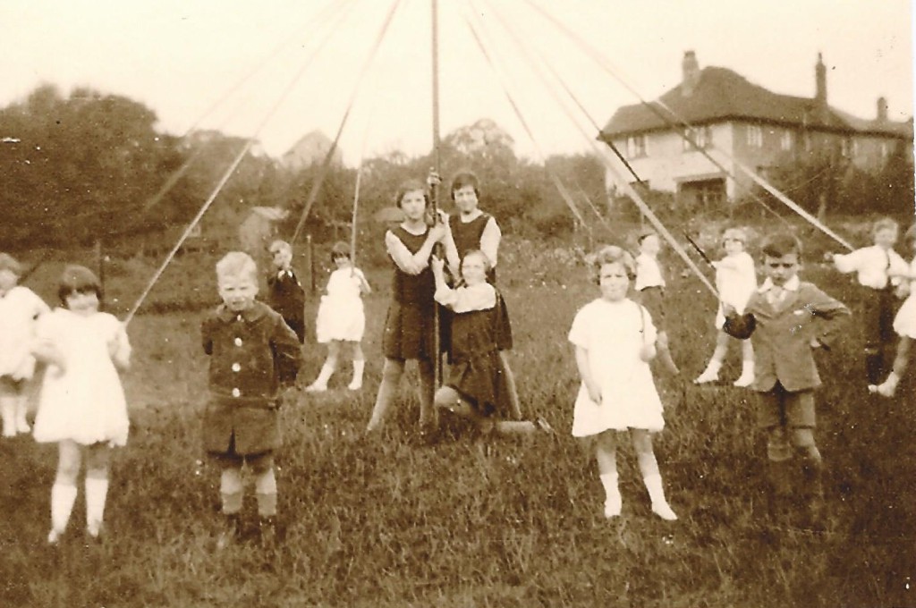 Cherrytree children at the maypole, 1920s