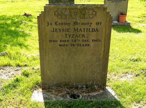 Grave of Jessie Matlida Tyzack (1896-1969), St. Swithin's Churchyard, Holmesfield