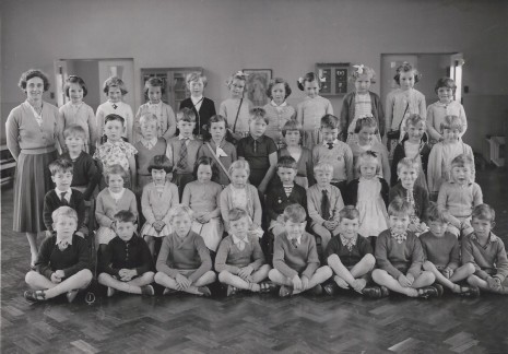 Totley Totley County School, circa 1960. Teacher: Miss Redmayne (?)