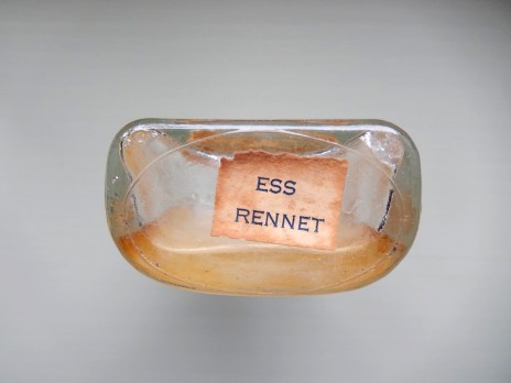 Essence of Rennet bottle, bottom