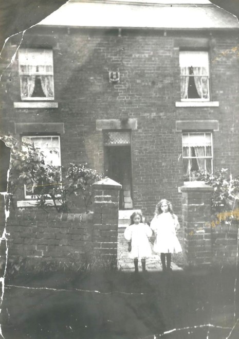 Glover House, circa 1910 with Ida and Doris Bradbury